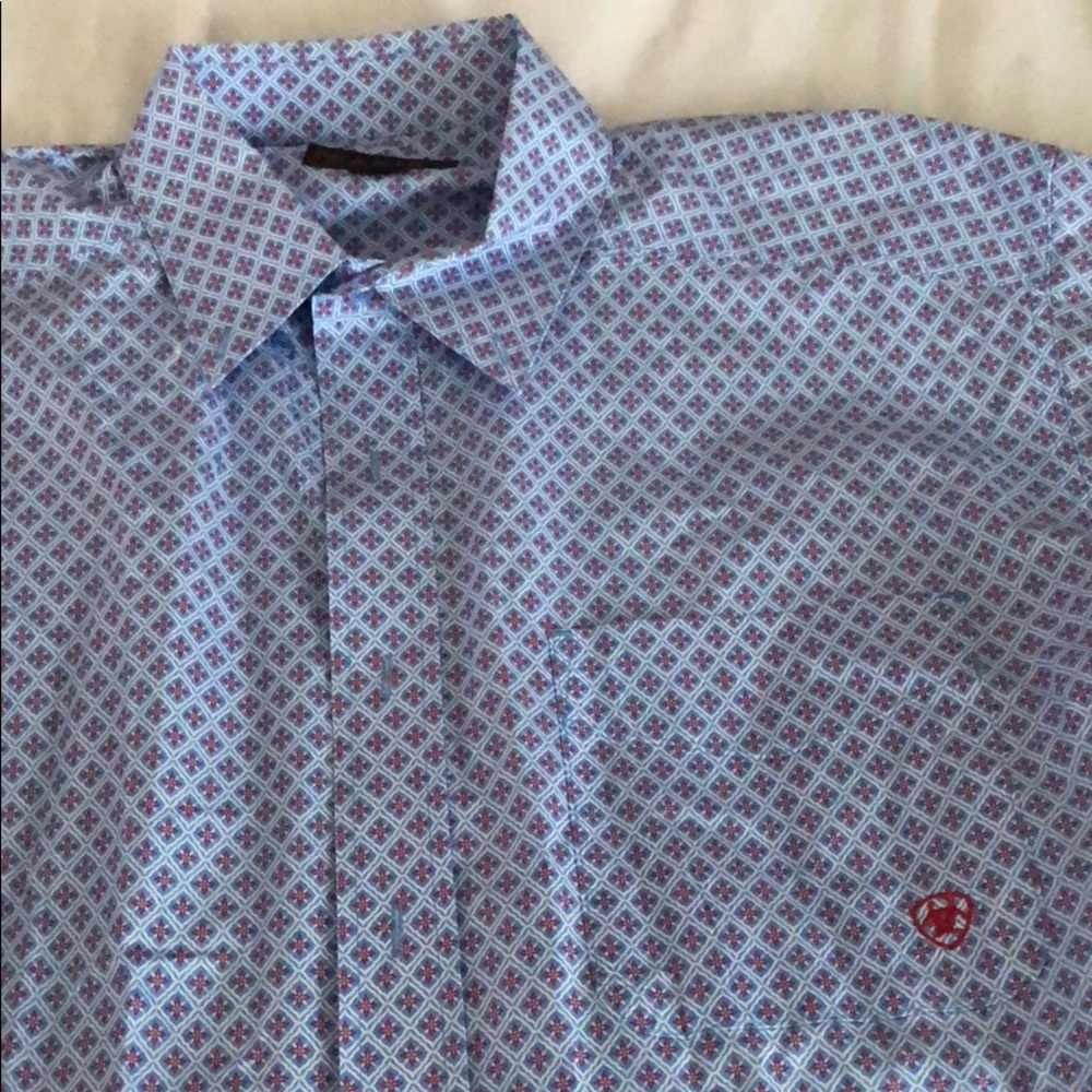 Men’s ariat dress shirt